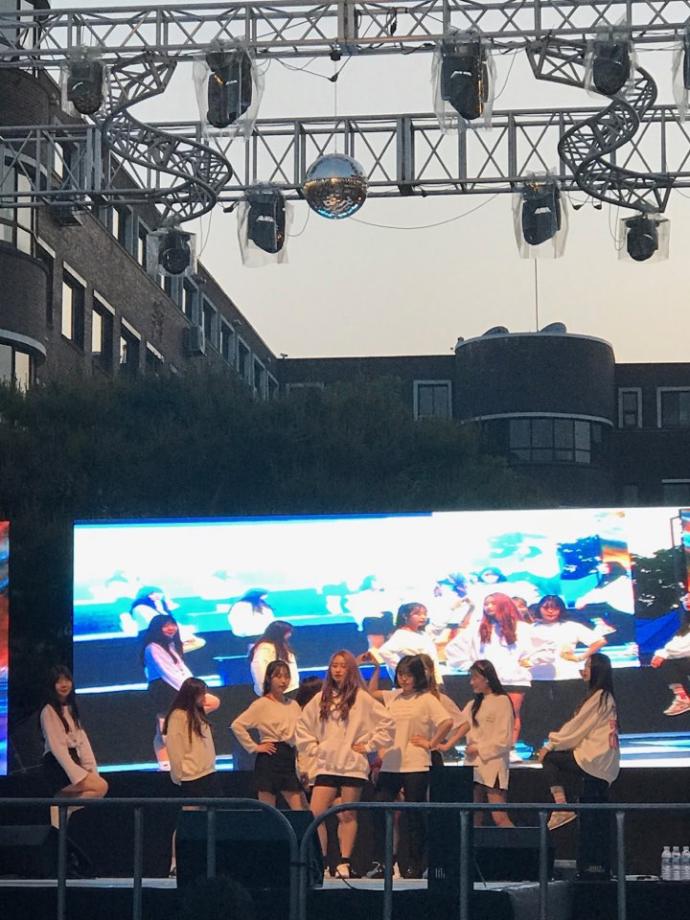 썸네일 사진