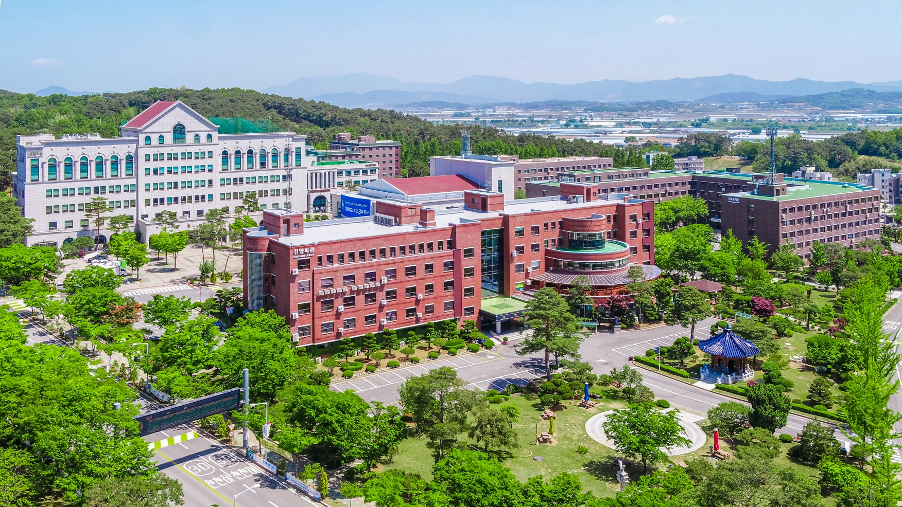 건양대 국제의료관광학과, 유학생 제자사랑 장학금 기탁받아
